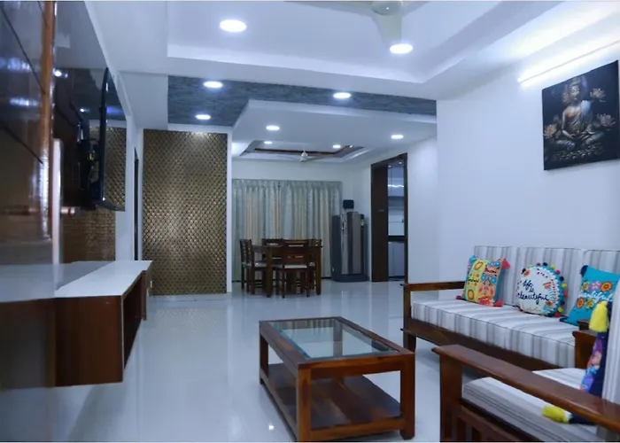 Peaceful Home Stay With Fitness Center