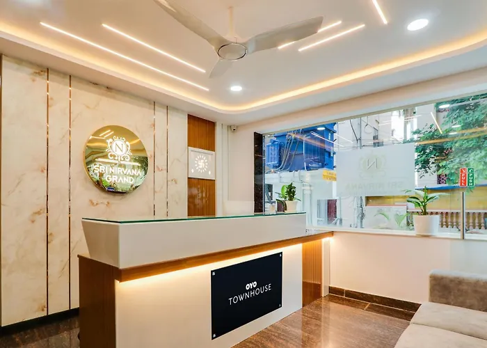Super Townhouse Sri Nirvana Grand