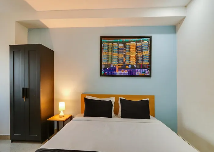 Super Townhouse Qualia Prime Hotel Near Nexus Mall