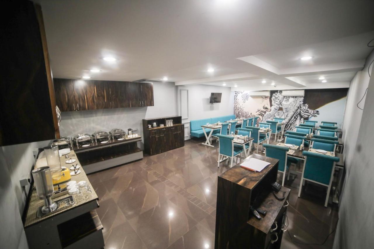 Golden Leaves 3* Hyderabad