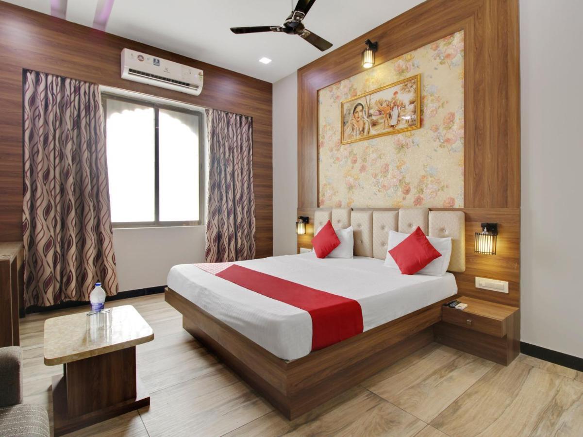 Oyo 69048 Prestige Castle 3*