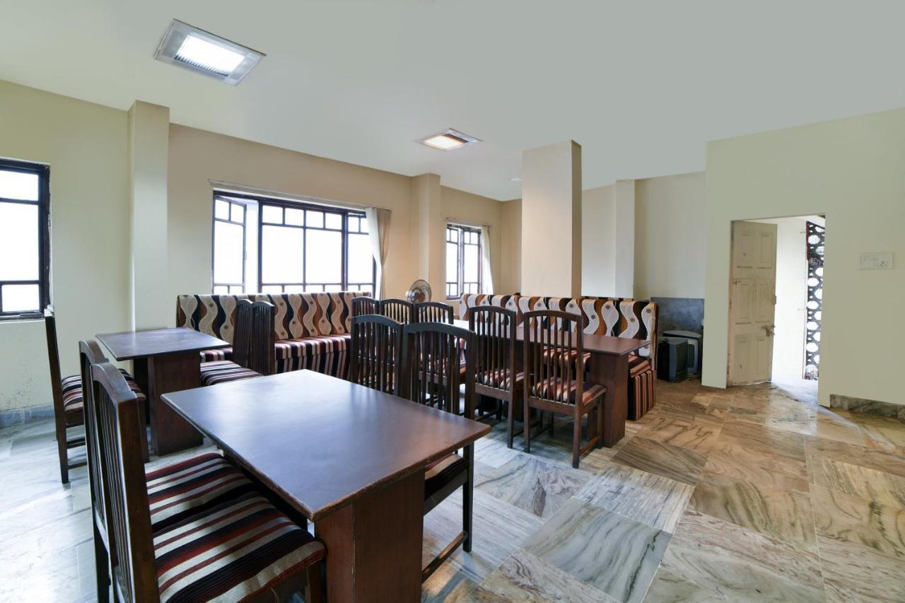 Hotel Oyo Flagship 16018 Rainbow Saphire