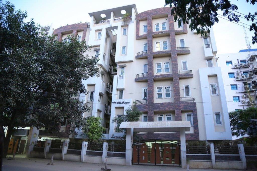 Swan Madhapur Bed & Breakfast Hyderabad