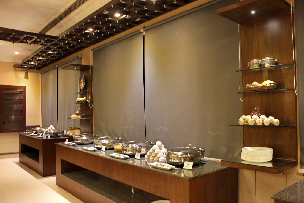 Taj Mahal Abids Hotel 2*