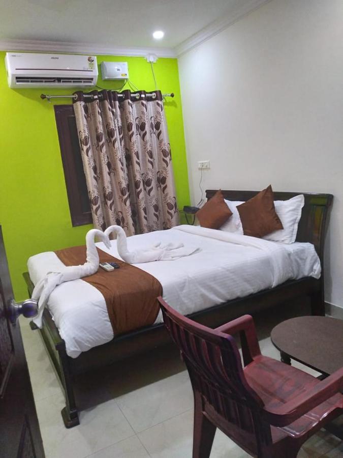 Hotel Sri Balaji Grand Hotel