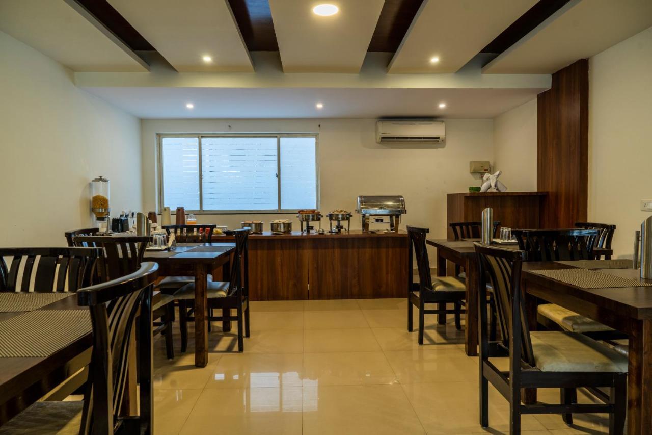 Fabhotel Prime Krrish Hotel 3*