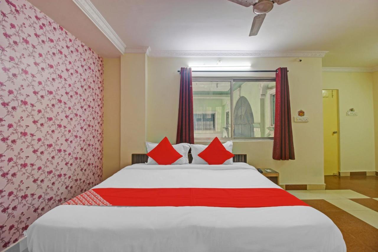 Oyo 84786 Silver Moon Hotel Hyderabad