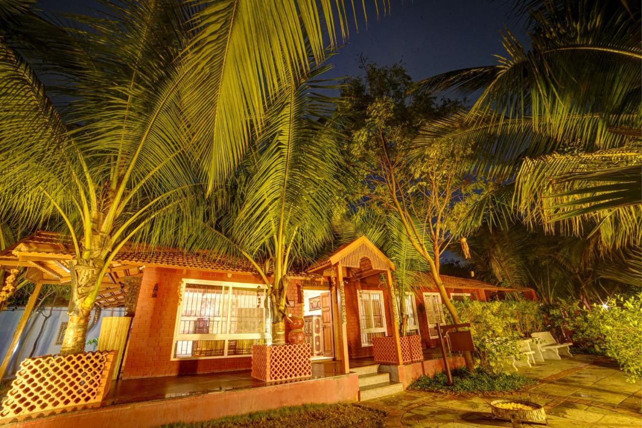 Resort Brown Town & 5*