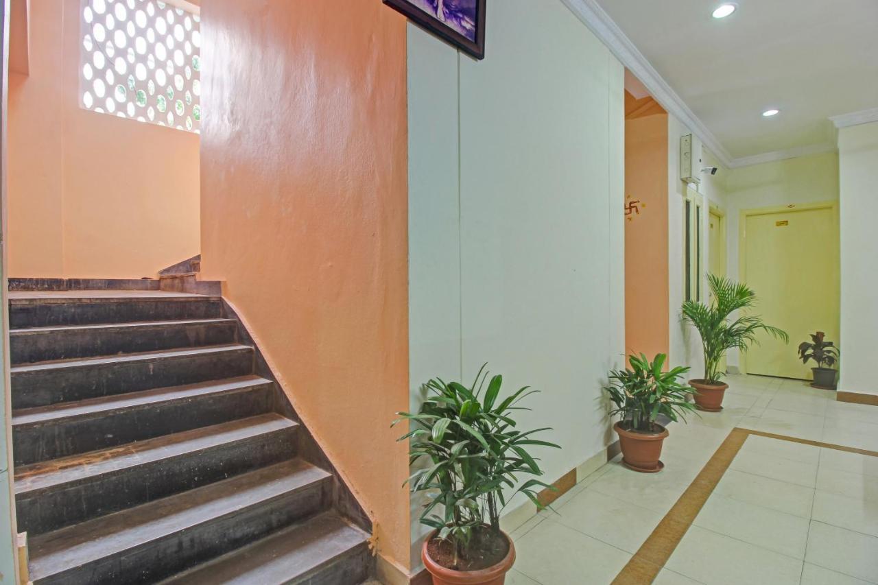 Hotel Oyo 84786 Silver Moon