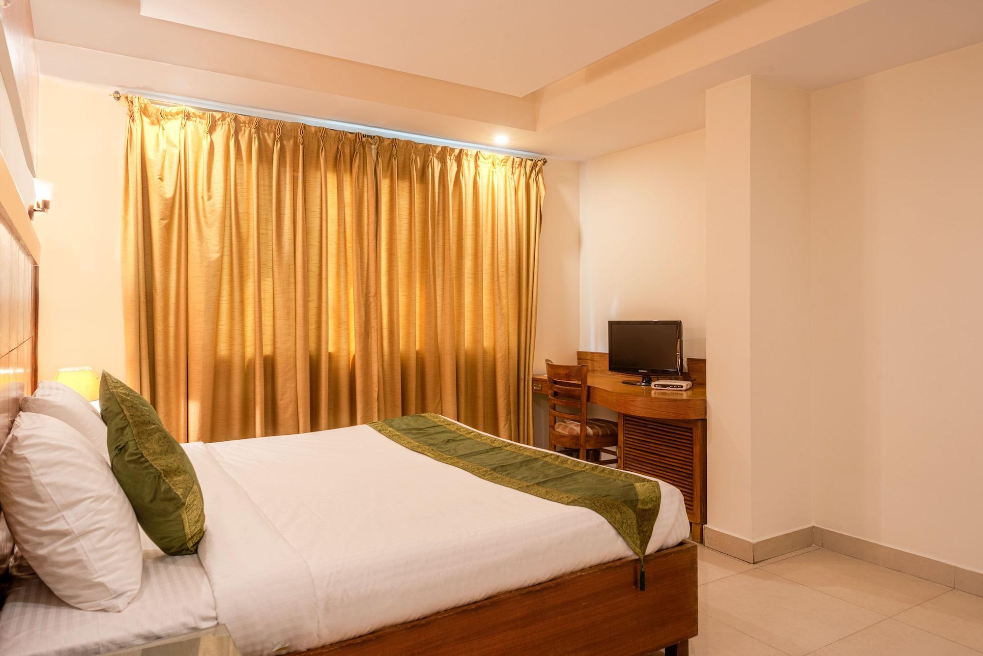 Treebo Trend Grand Plaza Nampally Hotel