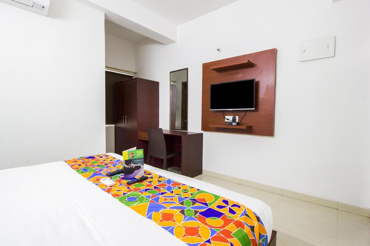 Fabhotel Limestone - 750m From Yashoda Hospitals, Somajiguda 3* Hyderabad