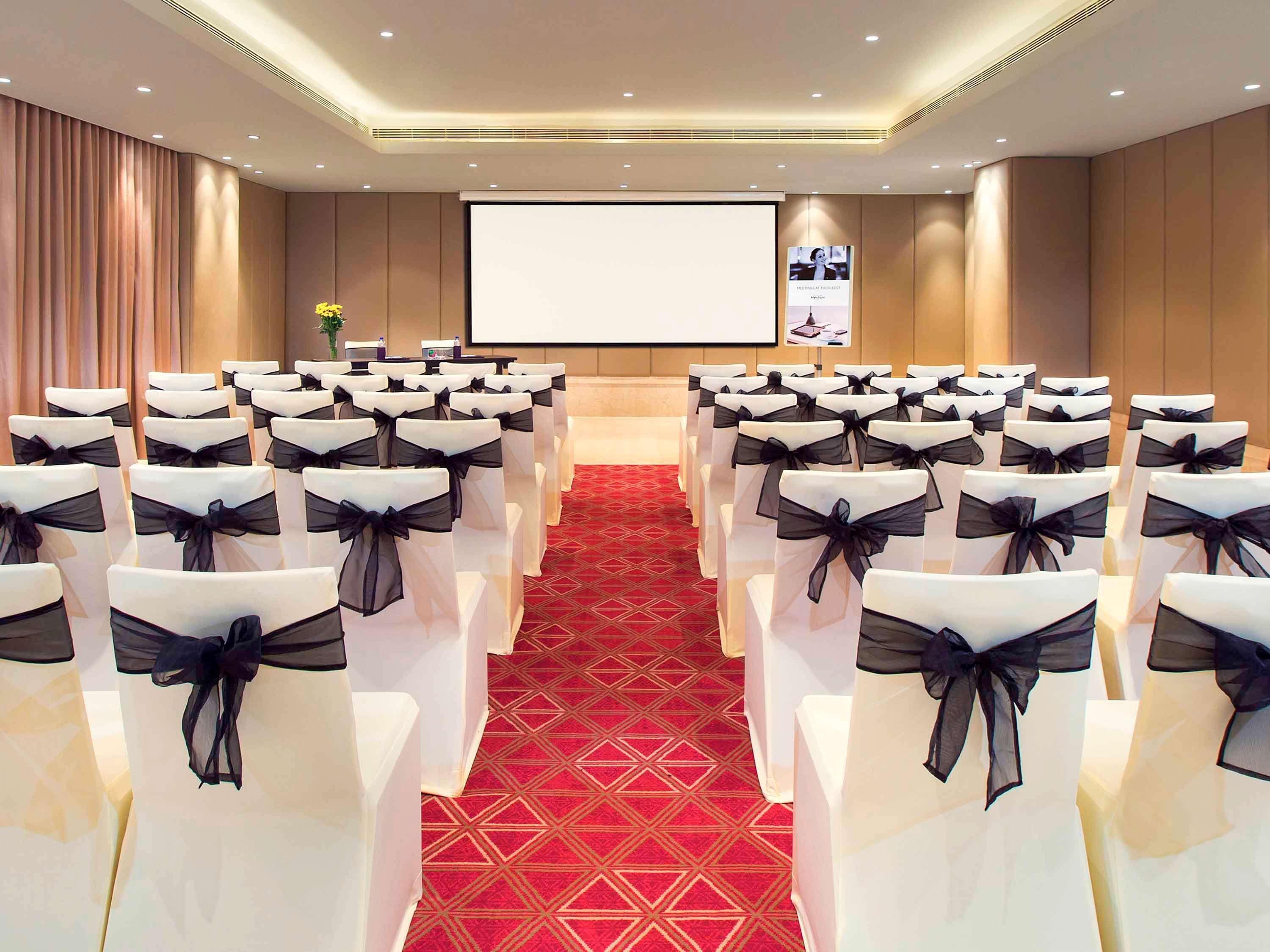 Hotel Mercure Kcp Banjara Hills, An Accor