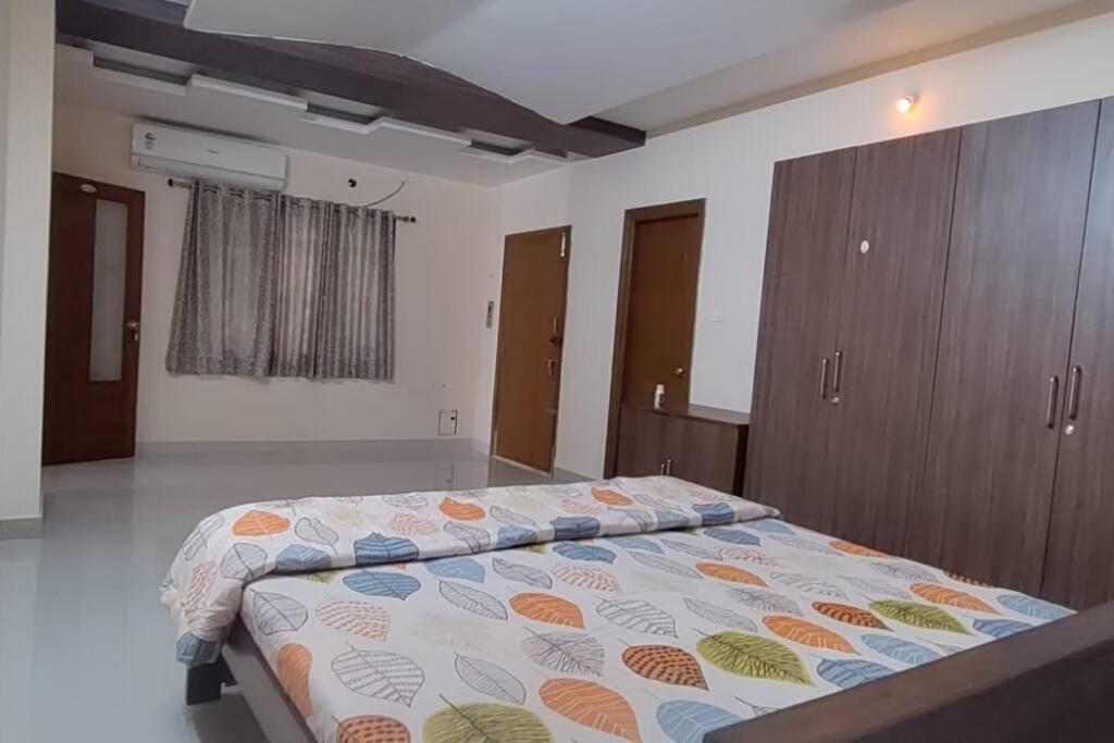 Apartment Servostay Kukatpally Spacious 5 Bhk Duplex In Vivekananda Nagar With Parking *
