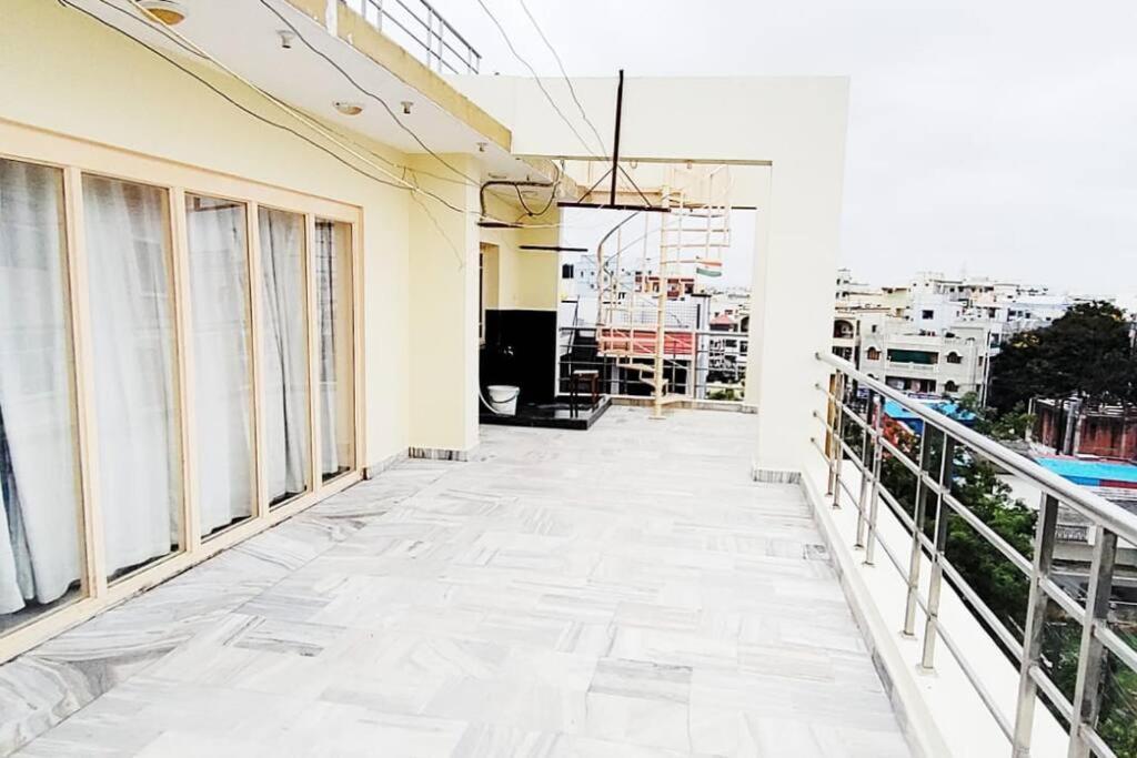 Apartment Servostay Kukatpally Spacious 5 Bhk Duplex In Vivekananda Nagar With Parking
