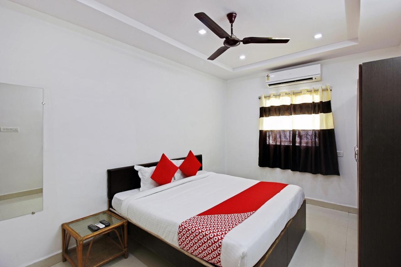 Super O Golden Hive Madhapur Near Shilparamam Hyderabad