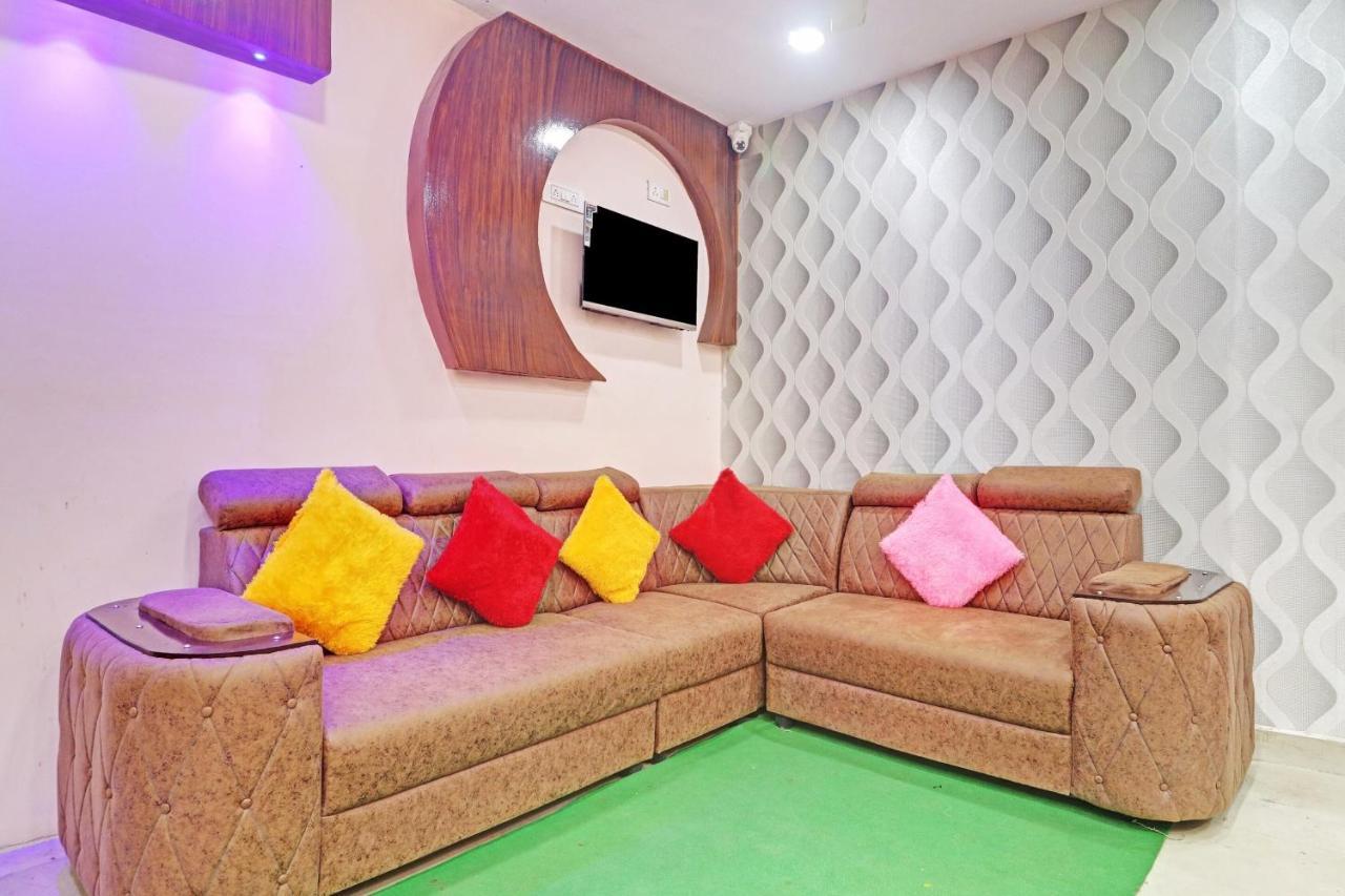 Hotel Sri Sai Dwaraka Residency Near Secunderabad Railway Station 3*