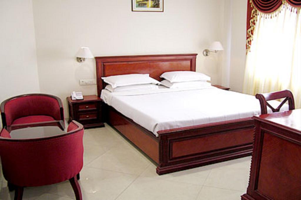 Raj International 3* Hyderabad
