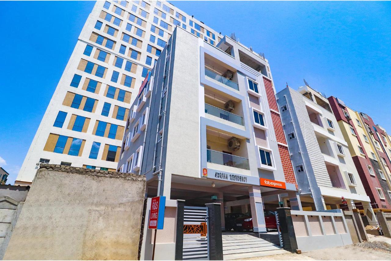 Hotel Fabexpress Rs Living - Nr Tcs Deccan Park, Hitech Hyderabad