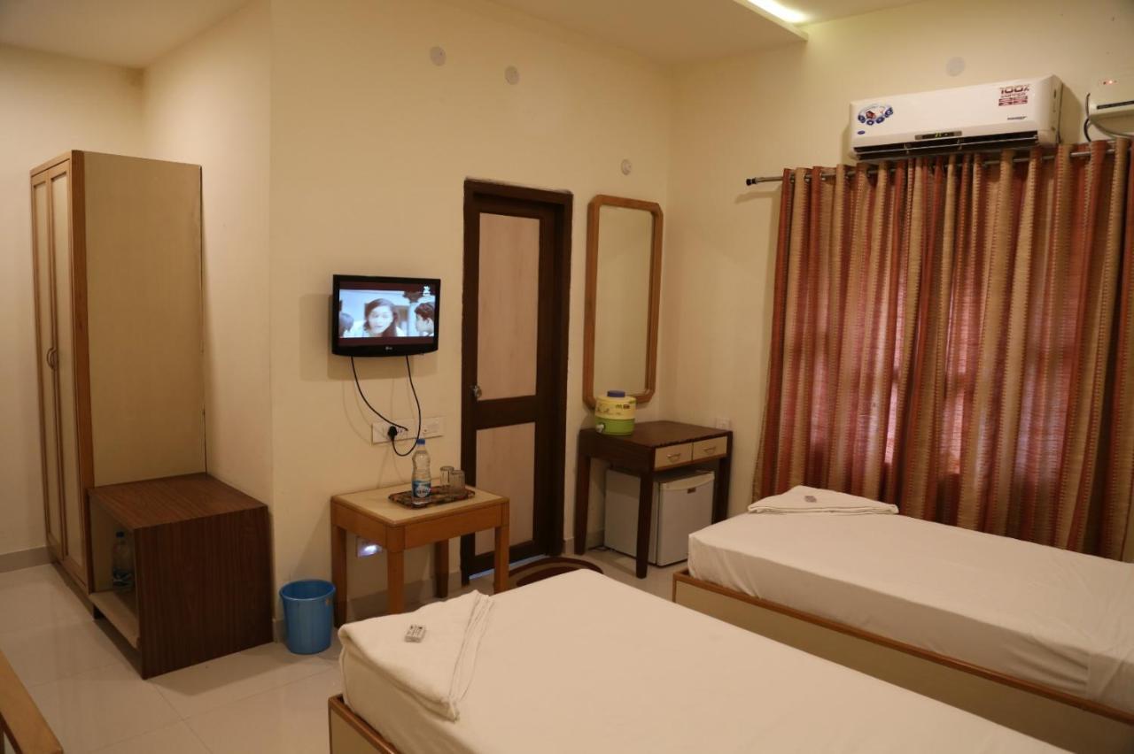 Taramati Baradari Hotel Hyderabad