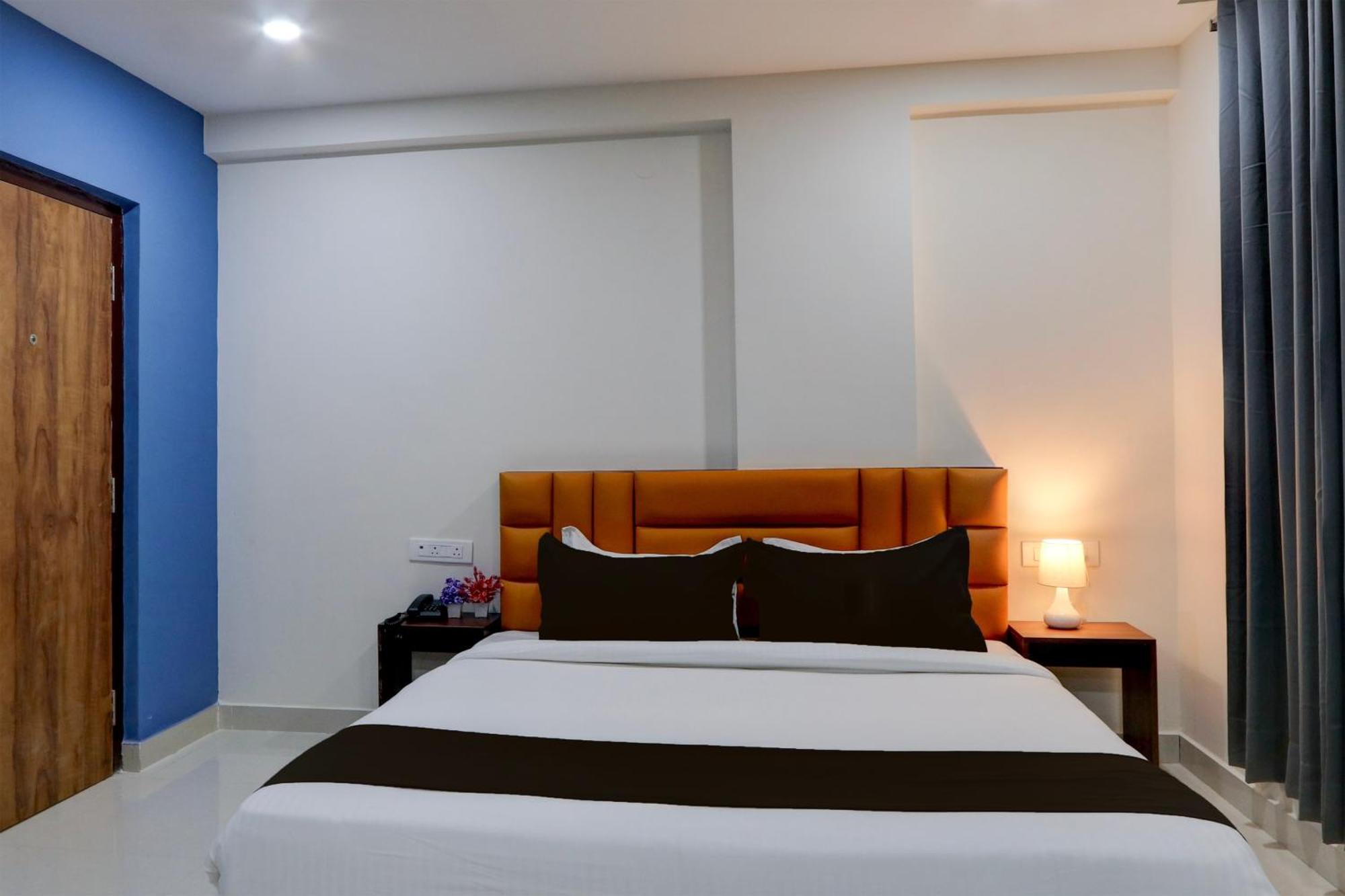 Super Townhouse The Cinco Bliss Near Ikea, Wells Forgo, Kims, Care Hospitals 4*