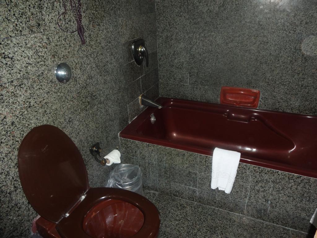 Hotel Ohris Baseraa 3*