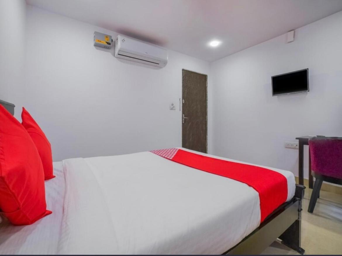 Hotel The Metro International