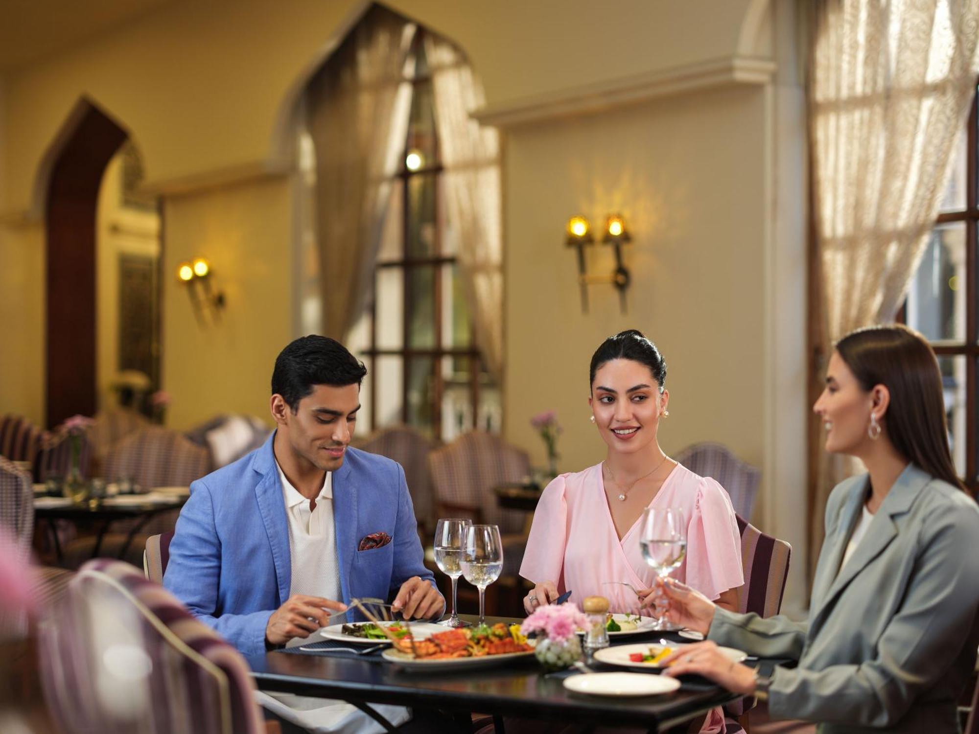 Hotel Taj Krishna 5*