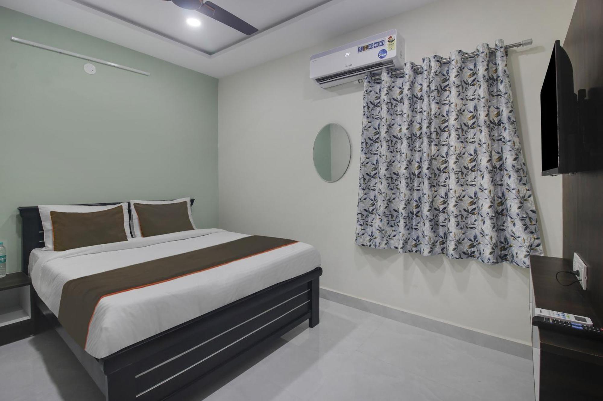 Collection O Siri Grand Hotel