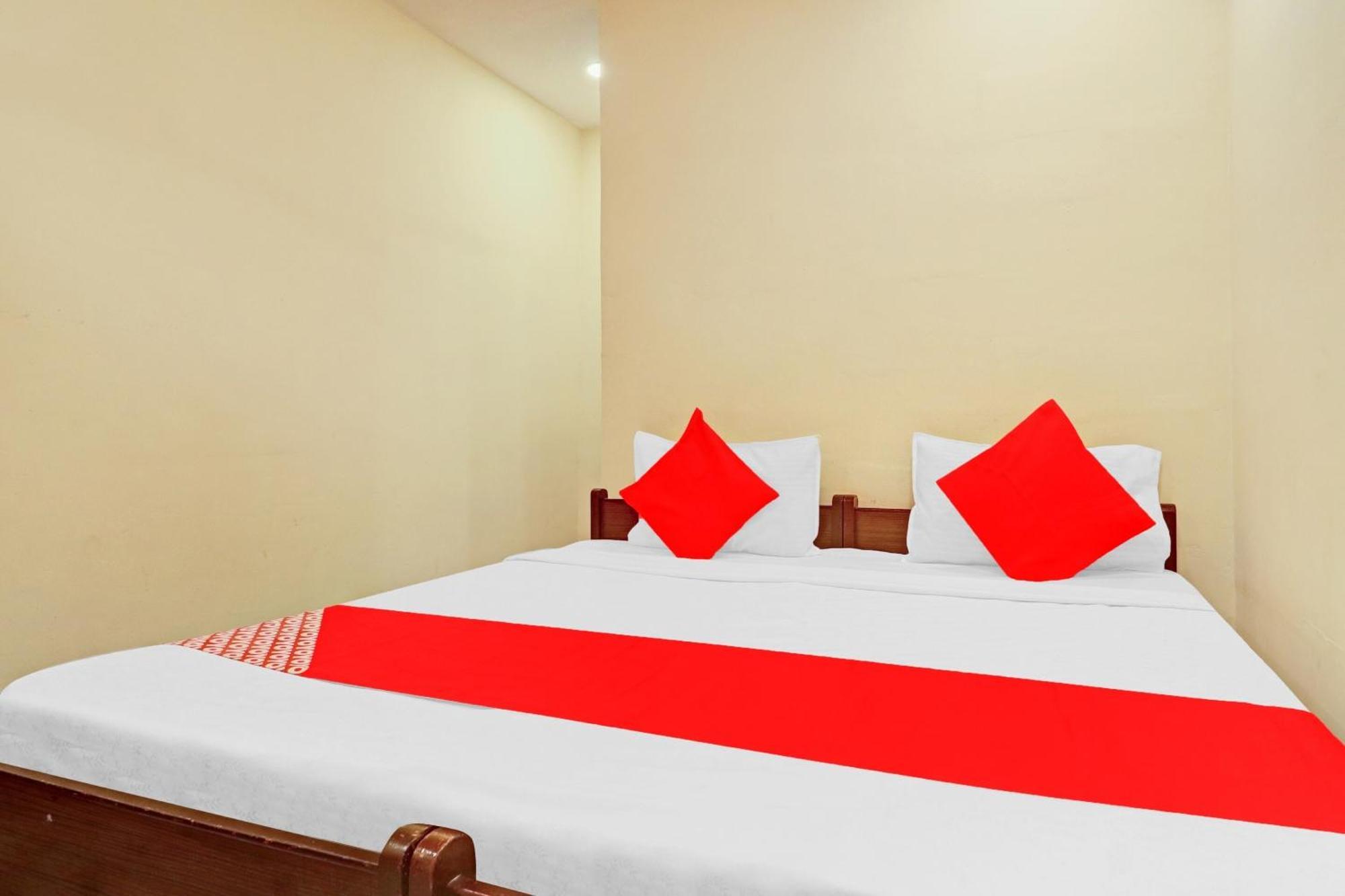 Hotel Hotel Sri Sai Dwaraka Residency Near Secunderabad Railway Station