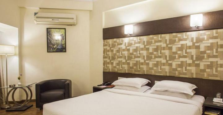 Hotel Woodbridge Grand