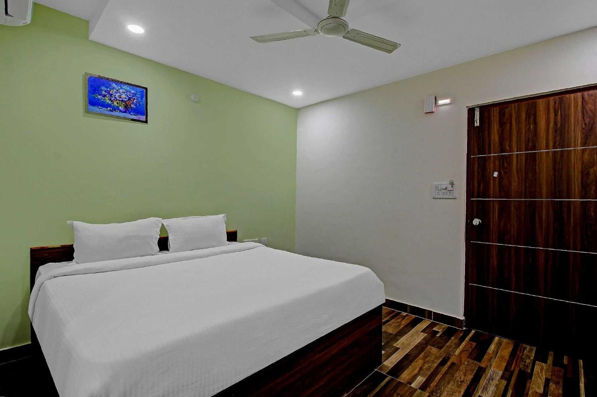 Oyo Flagship Sks Grand Luxury Hotel