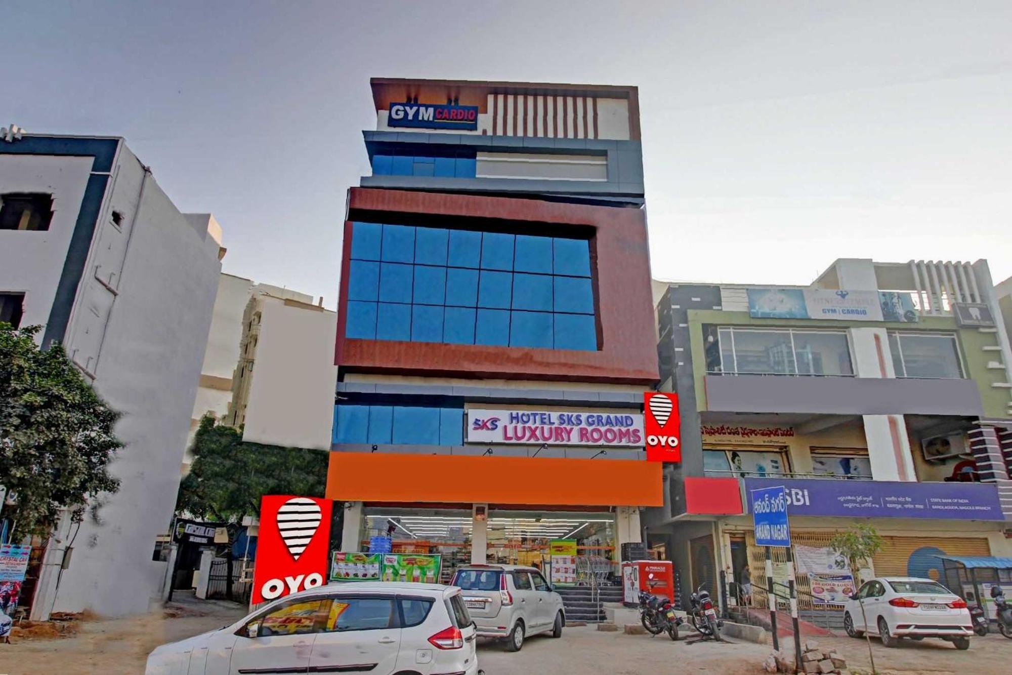 Oyo Flagship Sks Grand Luxury 3* Hyderabad