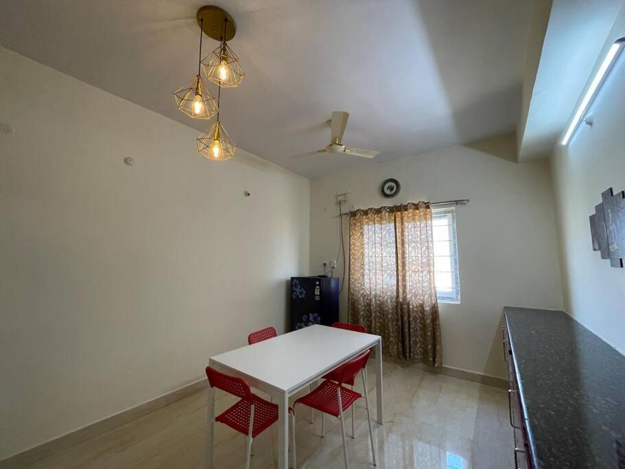 Beautiful 3bhk At Kukatpally Y Junction Hyderabad