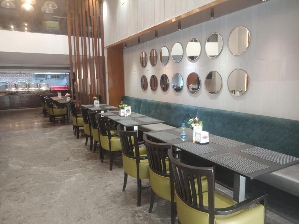 Hotel Dunkin Grand Banjara Hills- Live Kitchen-free Lavish Buffet Breakfast