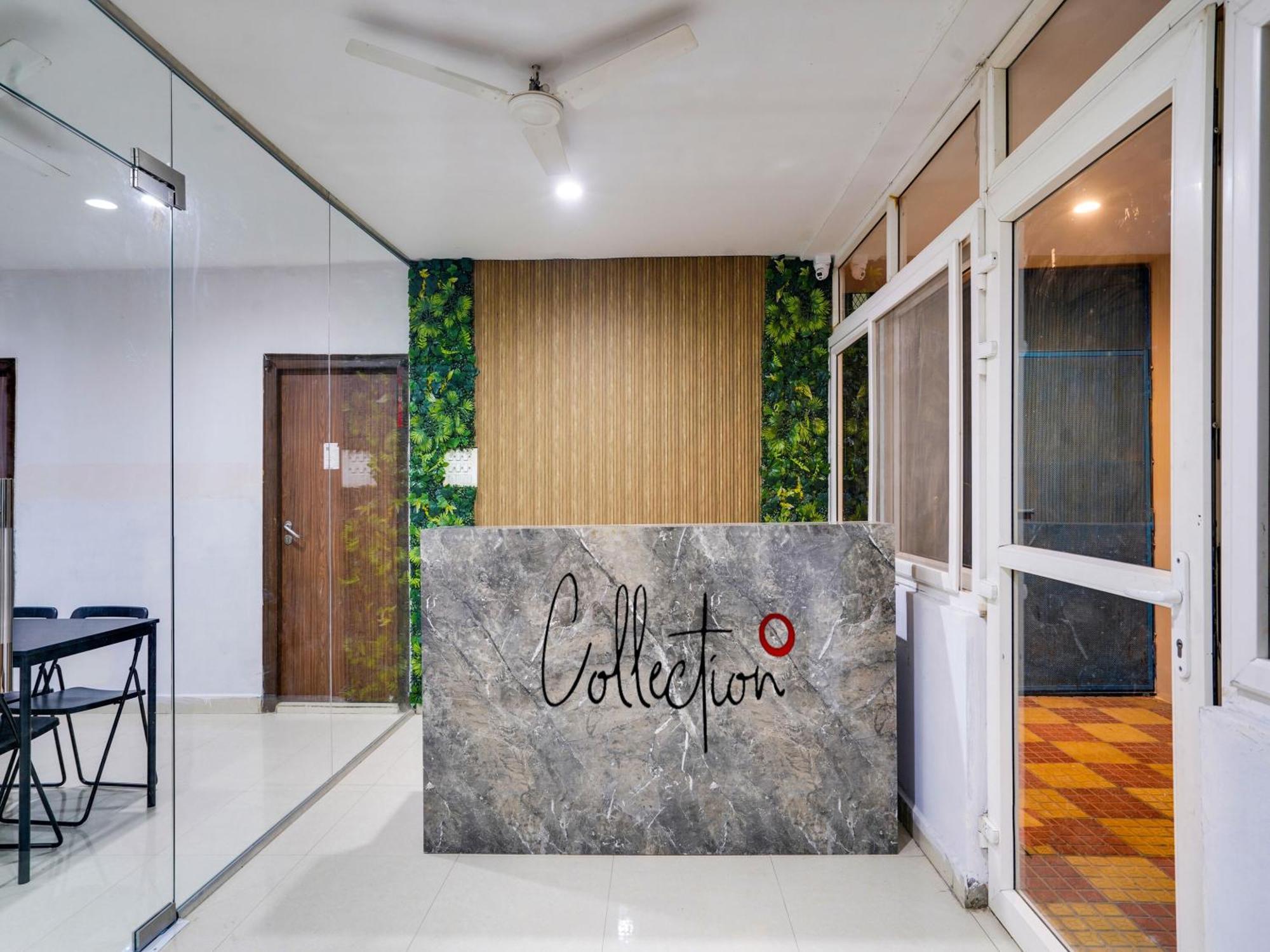 Collection O Relax Roof Hotel