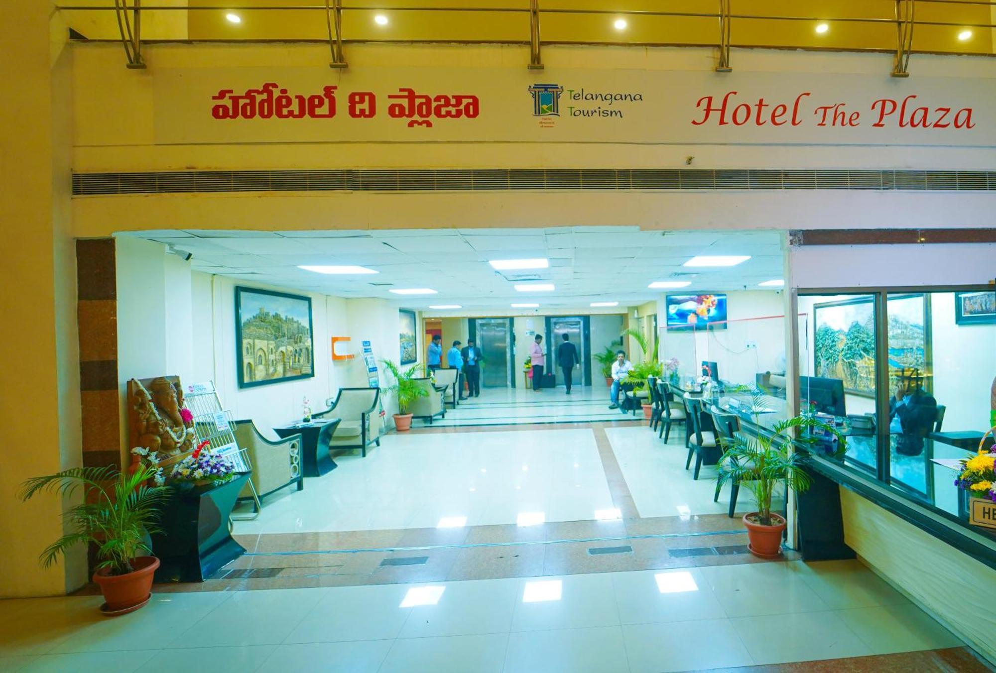 Hotel The Plaza 3*