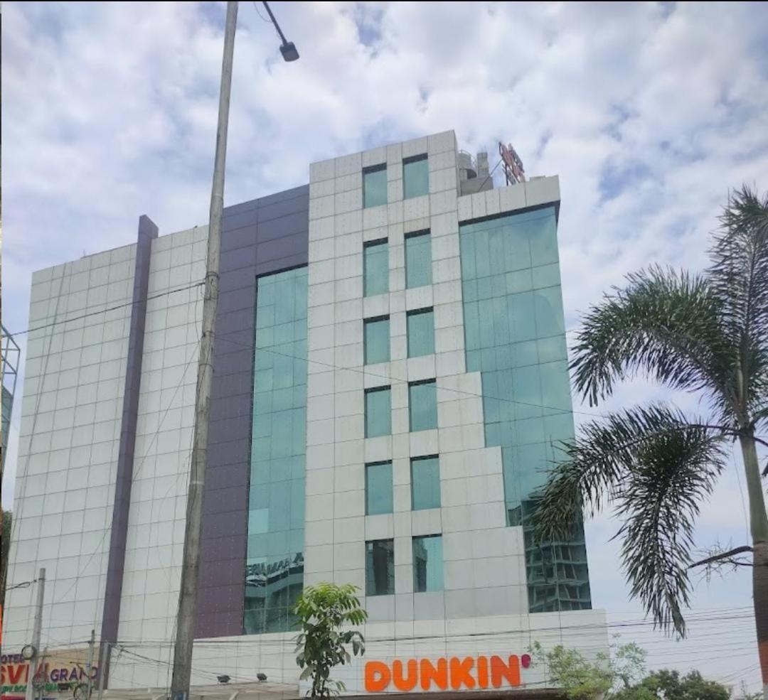 Dunkin Grand Banjara Hills- Live Kitchen-free Lavish Buffet Breakfast Hotel Hyderabad
