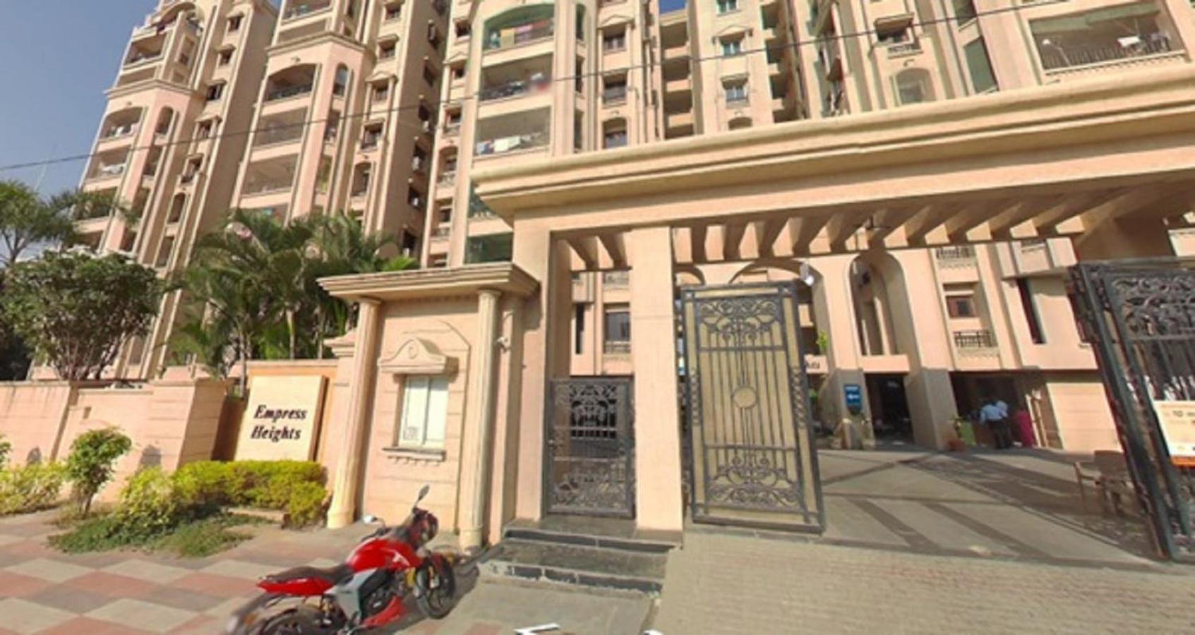 Peaceful With Fitness Center Apartment