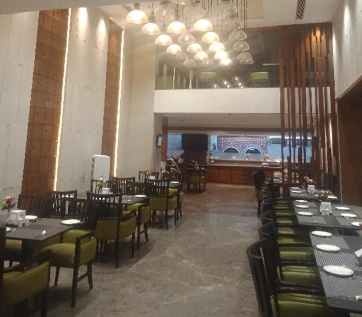Blossom Vashishtha - Free Lunch Or Dinner- Free Breakfast Hotel