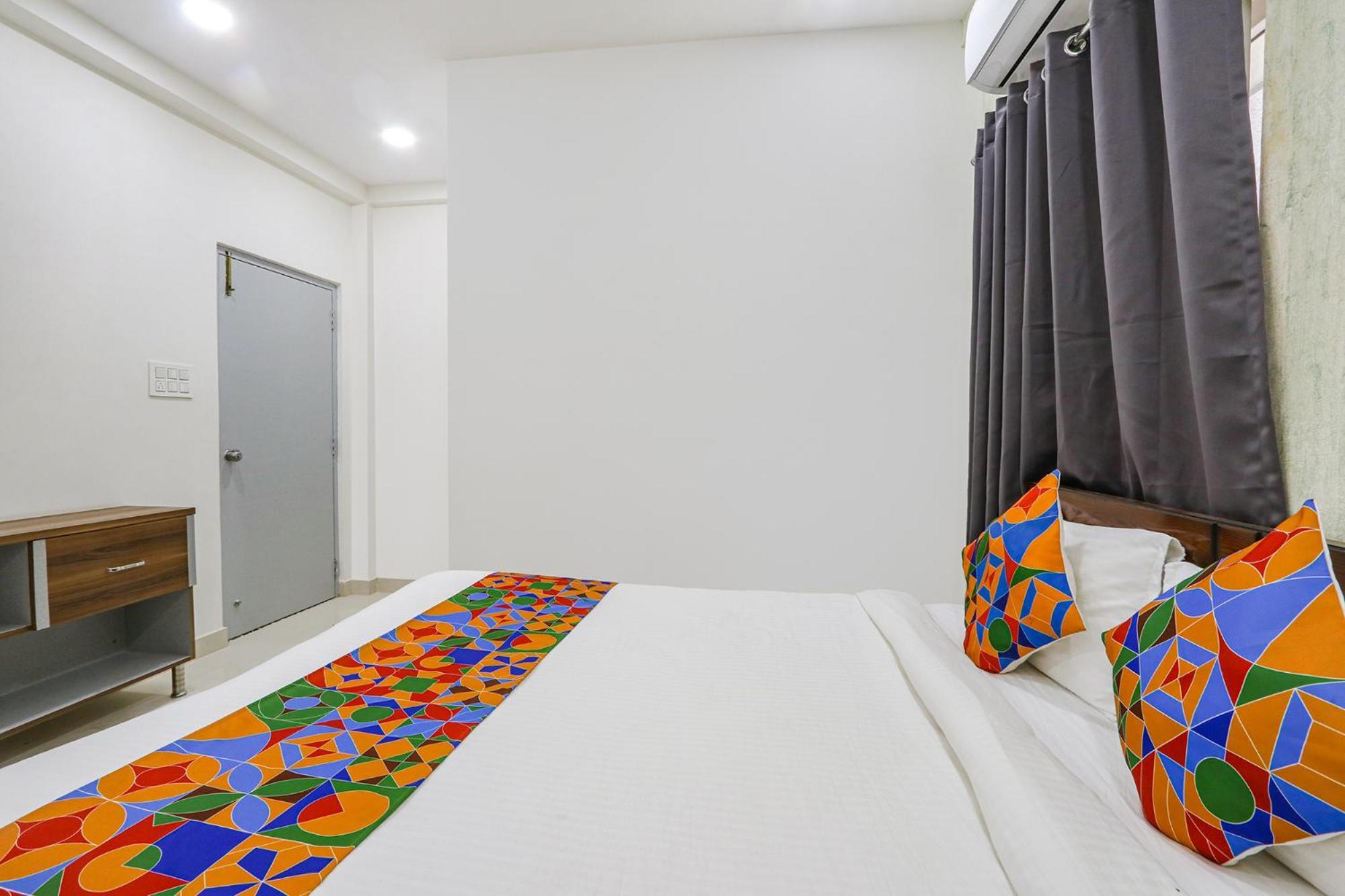 Fabhotel Dream Connect - Nr Narsingi Hotel 3*