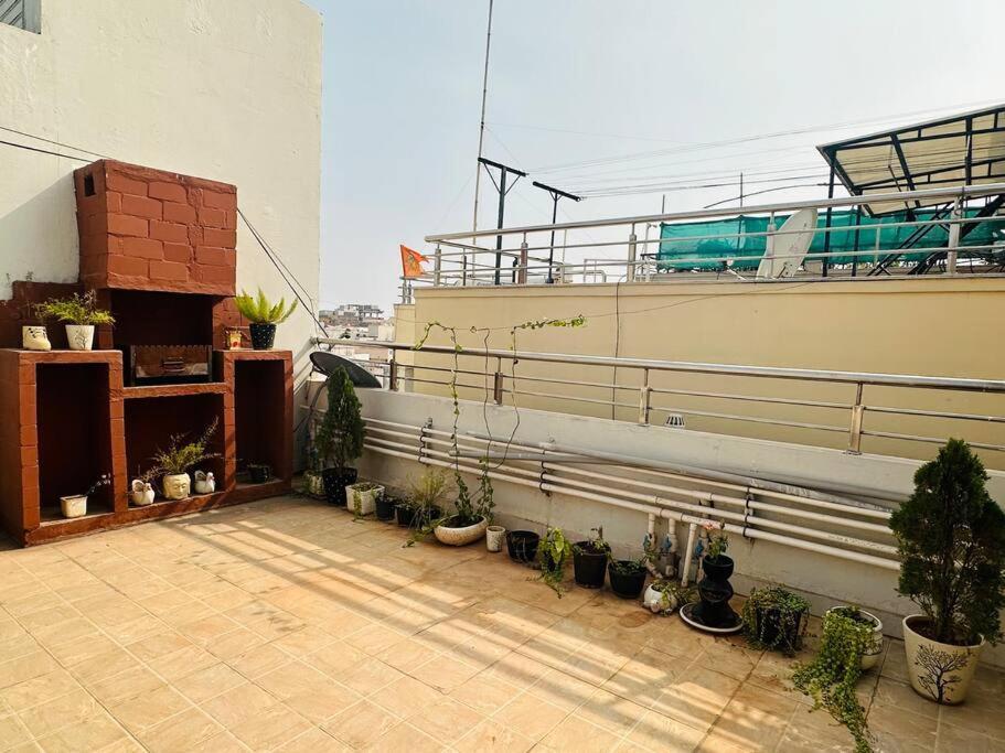 Apartment Raidurg Pent House 1rk