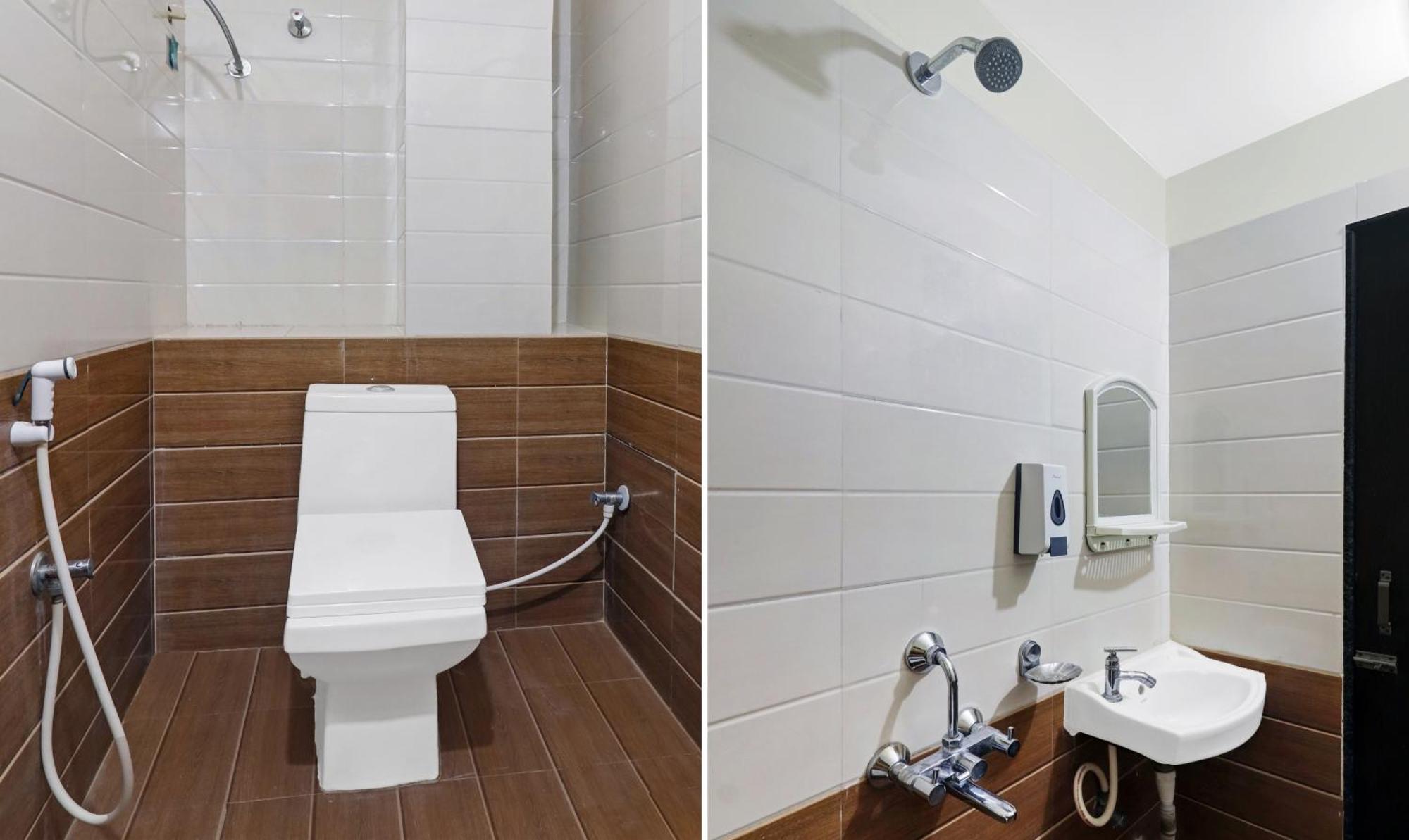 Midtown Begumpet Hotel 3*