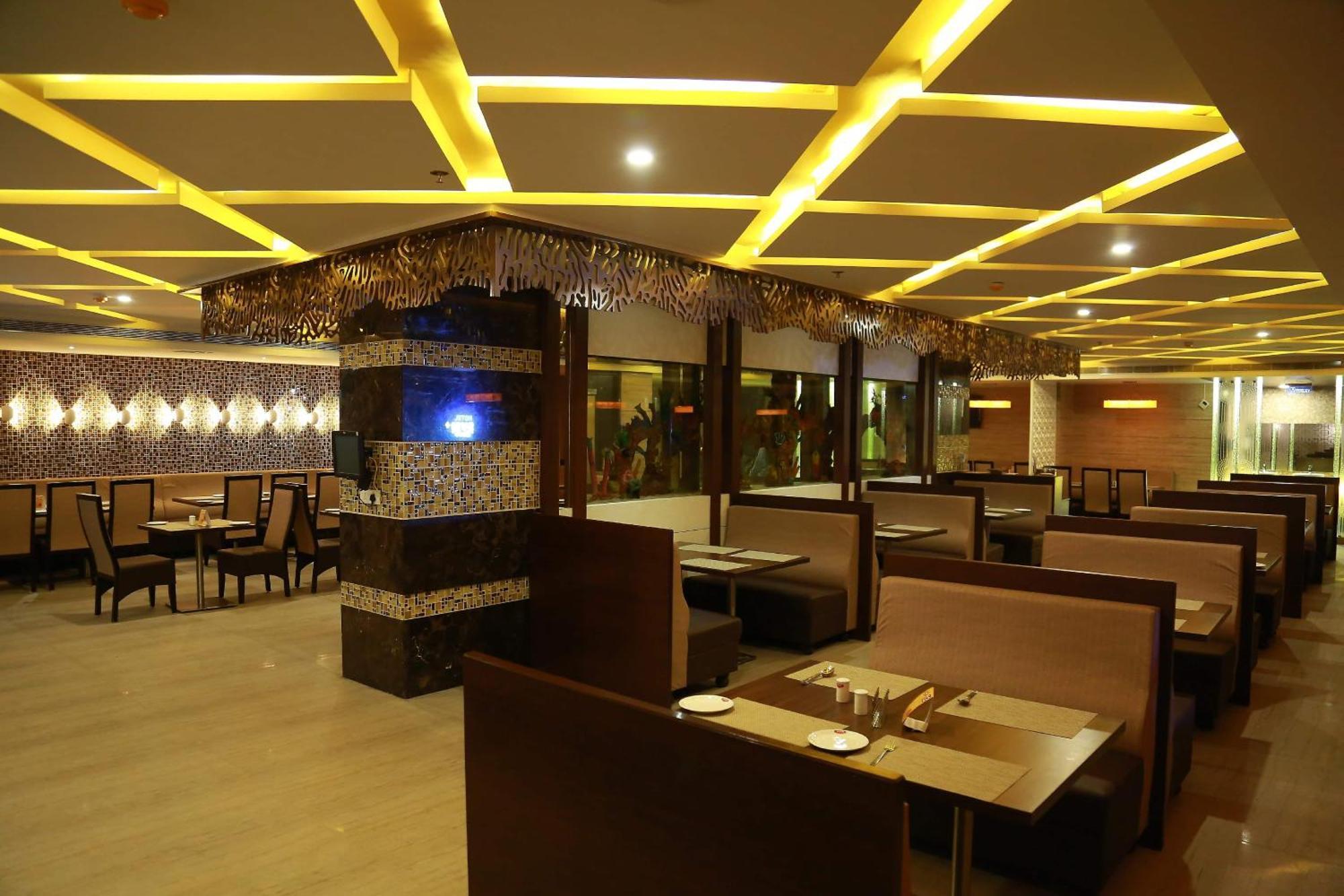 Hotel Svm Grand Medipally