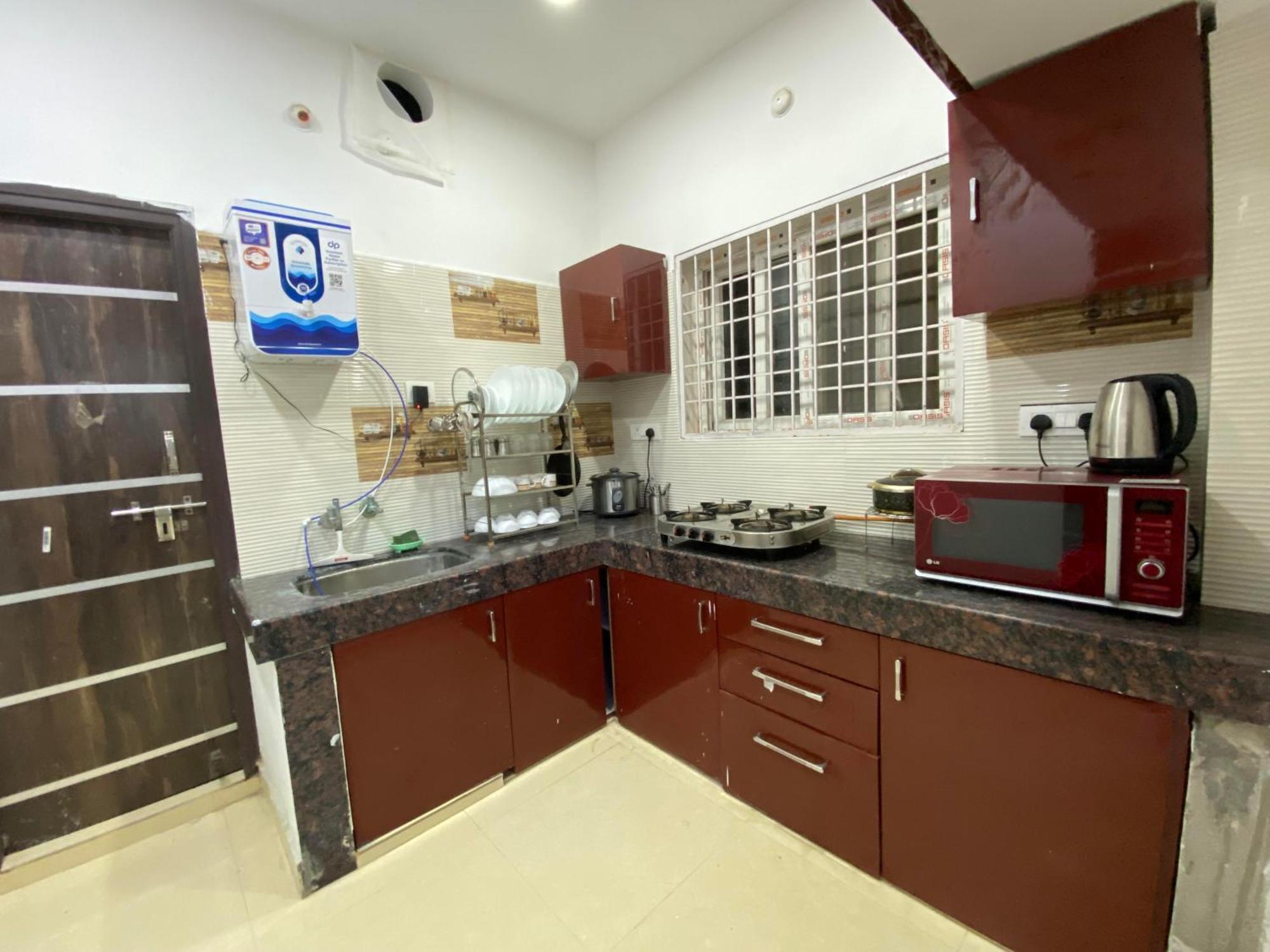 Apartment Srt Homely 3bhk With Amenities Hyderabad
