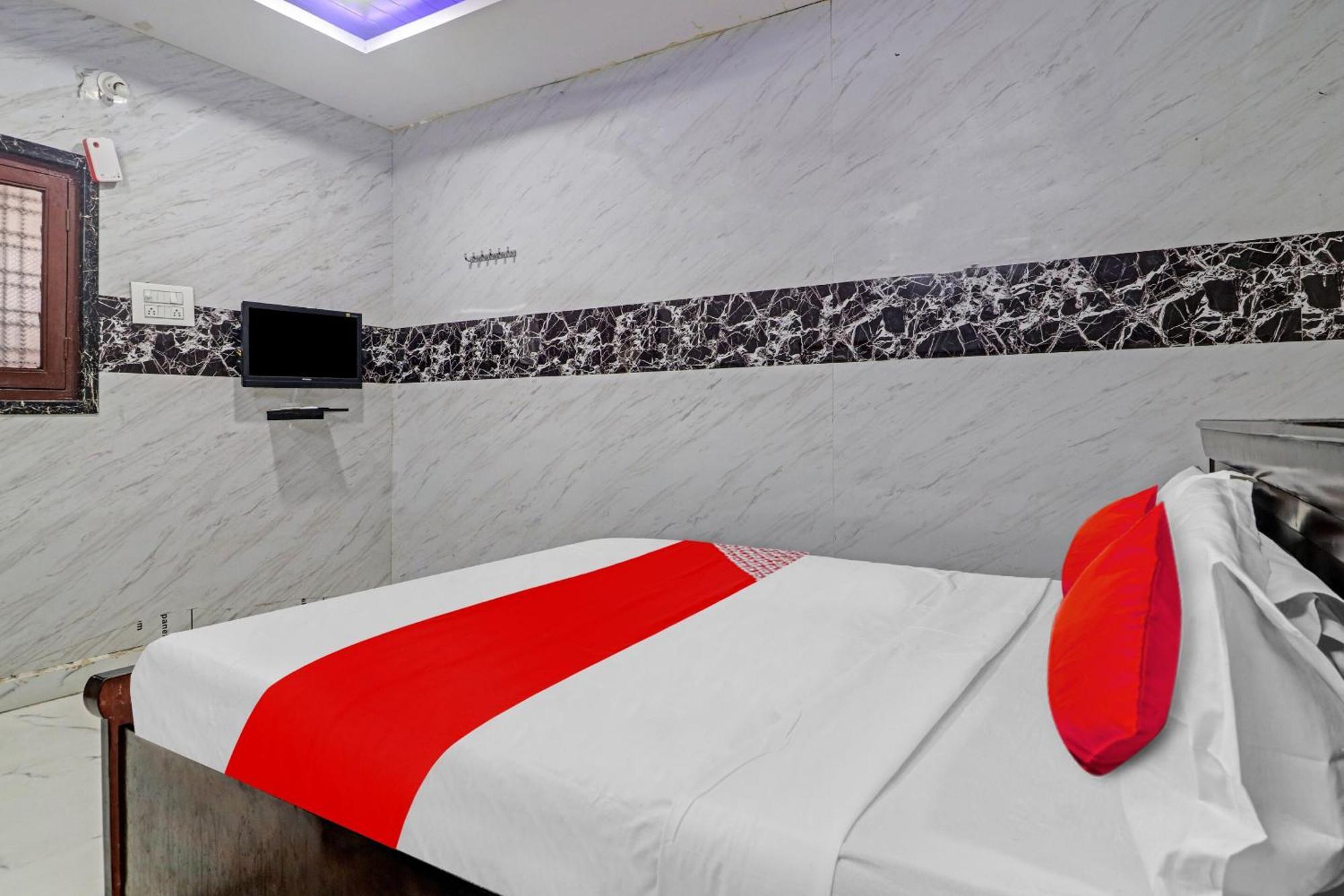 O Raghavendra 3* Hyderabad