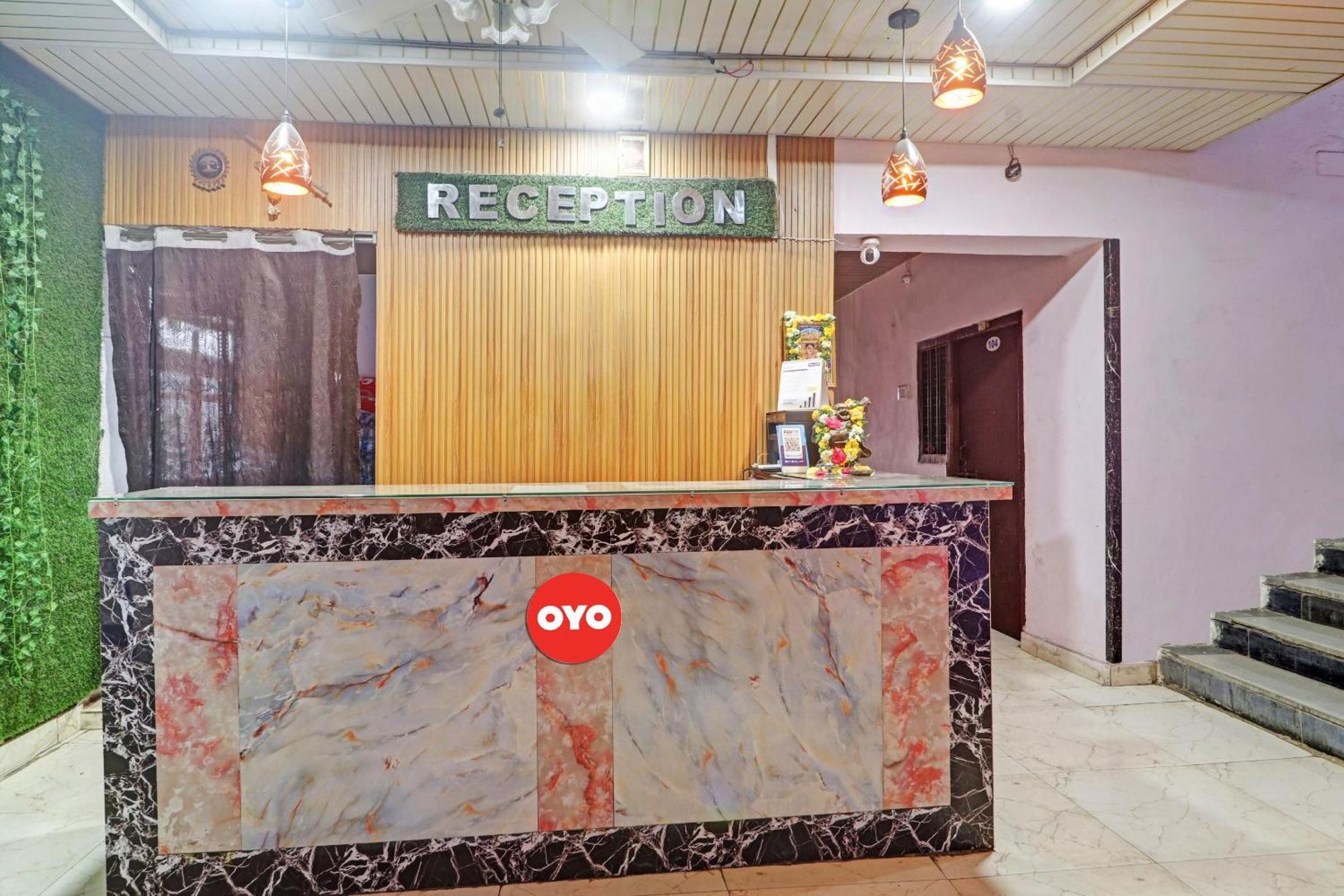 Hotel O Raghavendra 3*