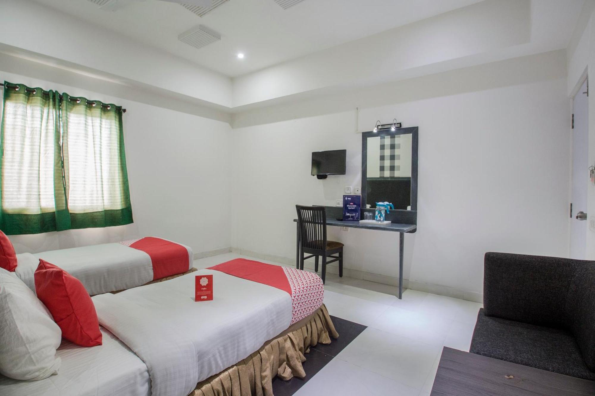 O Palak Residency Near Erragadda Metro Station Hotel