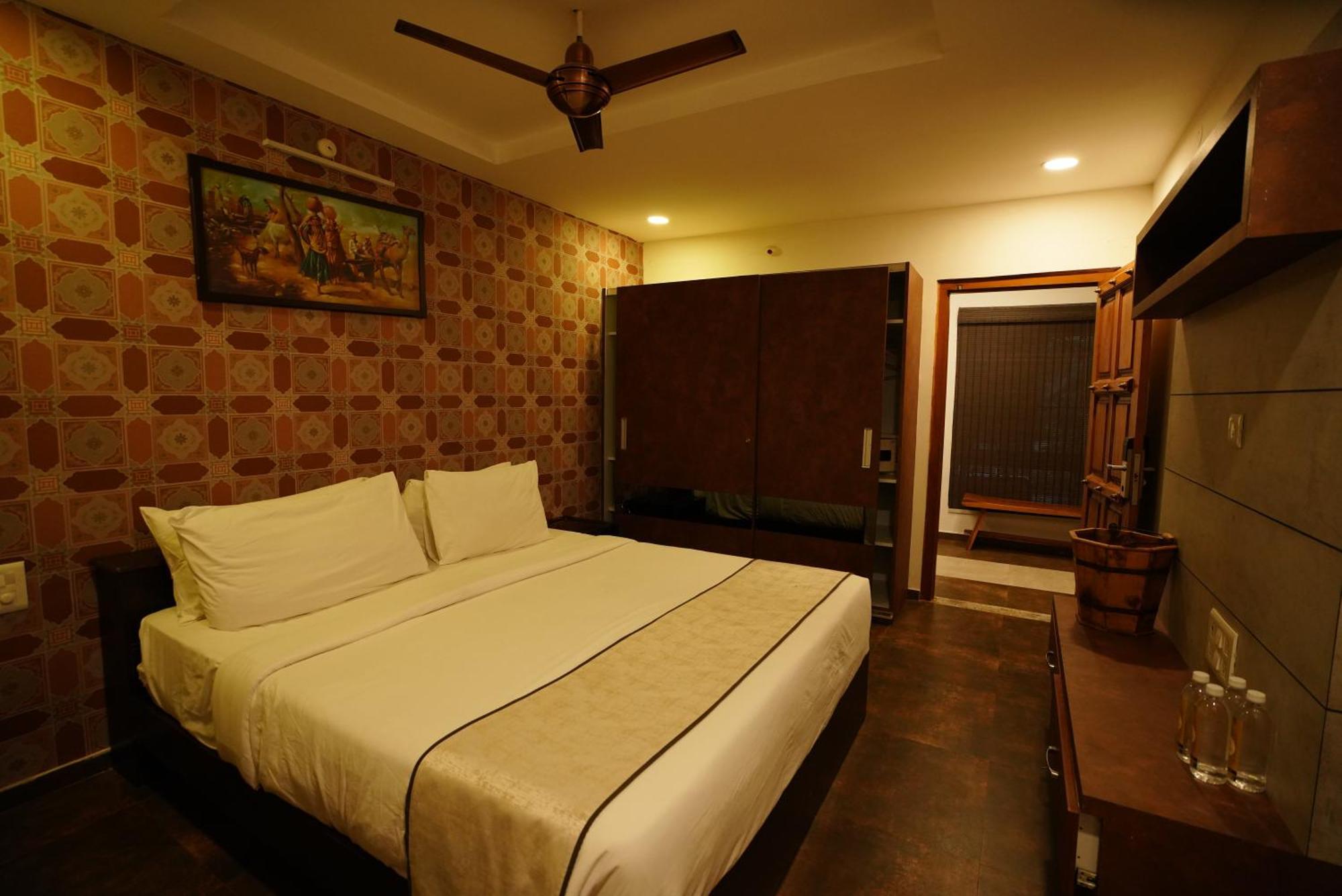 Brown Town & 5* Hyderabad