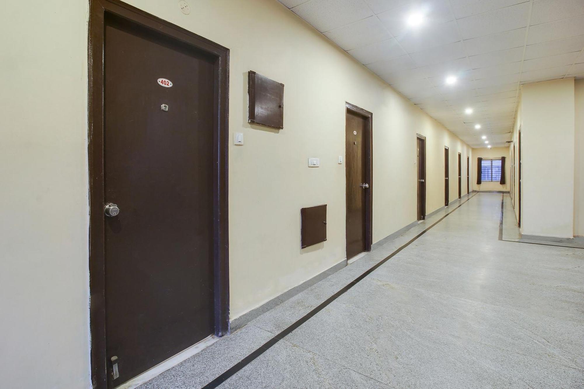 O Anuguna Tulasi Grand Near Jntu 3* Hyderabad
