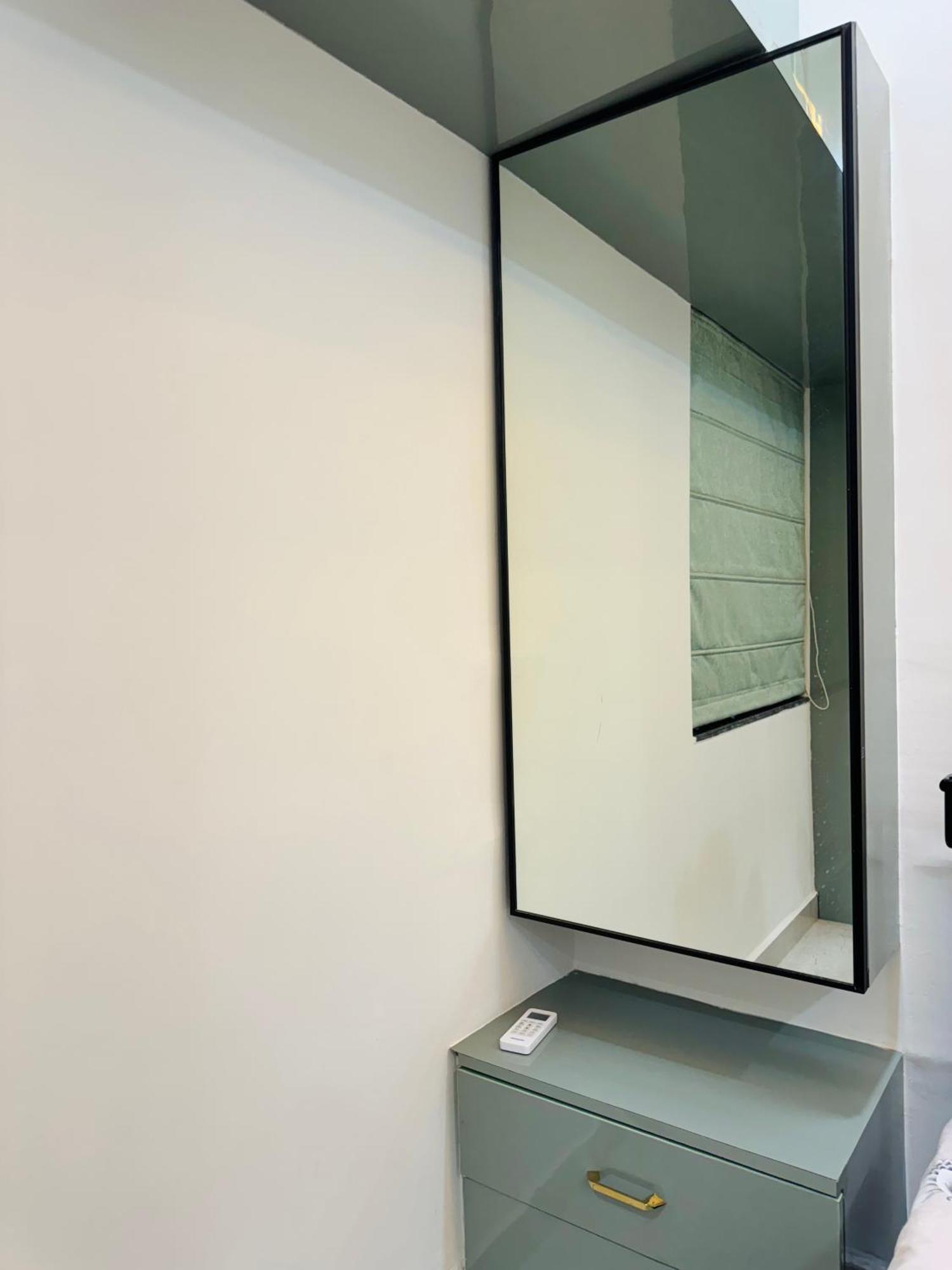 Apartment New Luxurious 2 Bhk-us Consulate